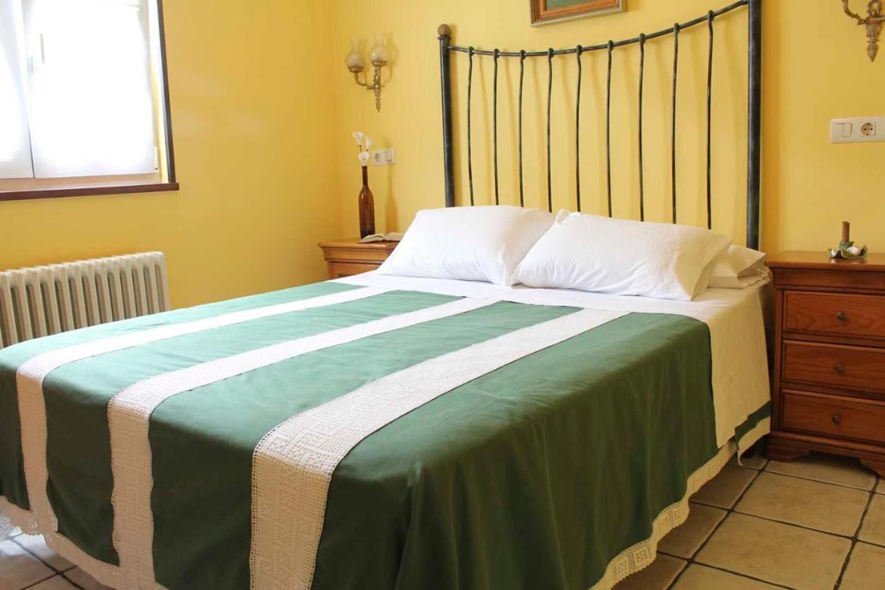 Apartamentos Casa Germana Tapia De Casariego Exterior foto